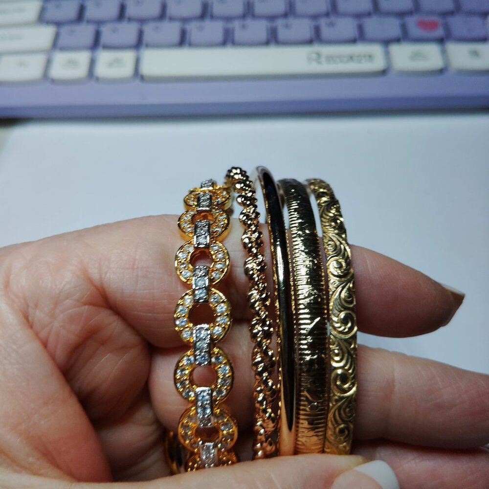 Lot of 5 Gold Tone Bangles – Mixed Textures, Stackable, Like New Condition